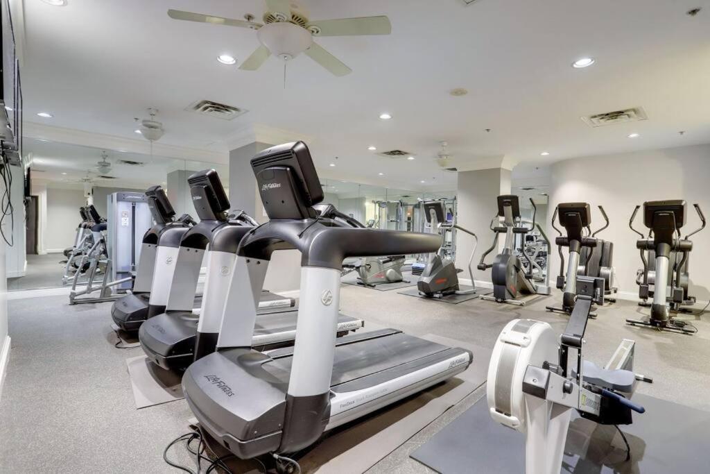 Fantastic 1 Bedroom Condo At Ballston With Gym Arlington Esterno foto