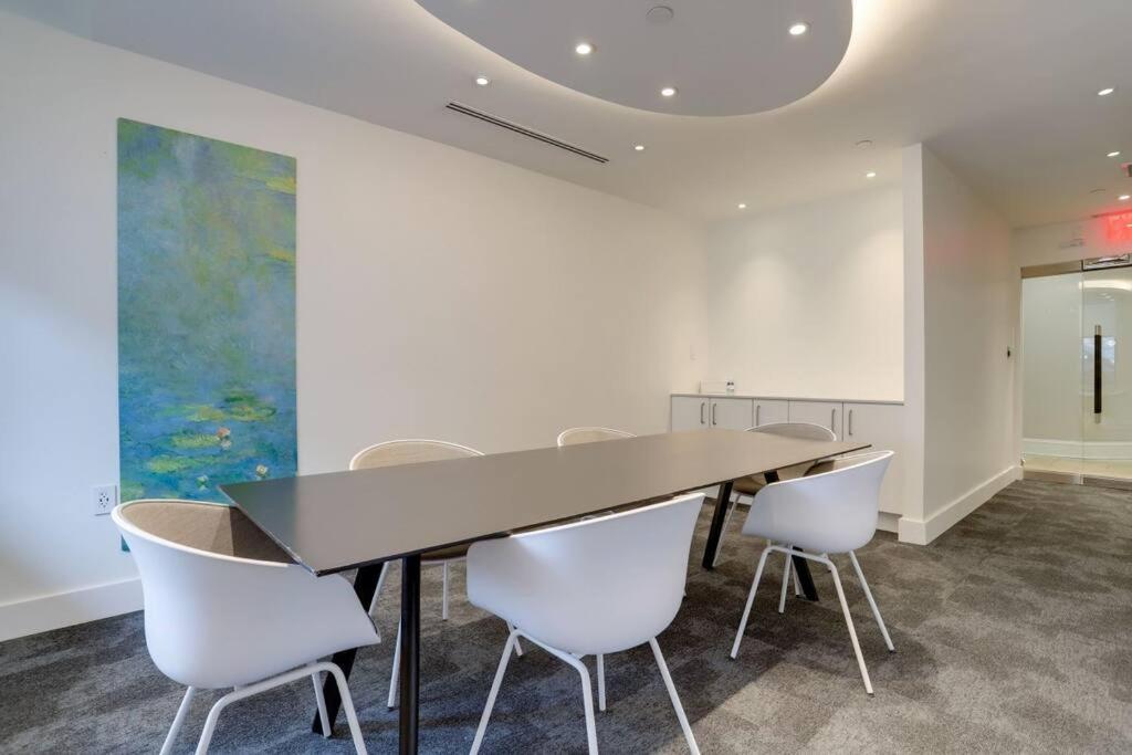 Fantastic 1 Bedroom Condo At Ballston With Gym Arlington Esterno foto
