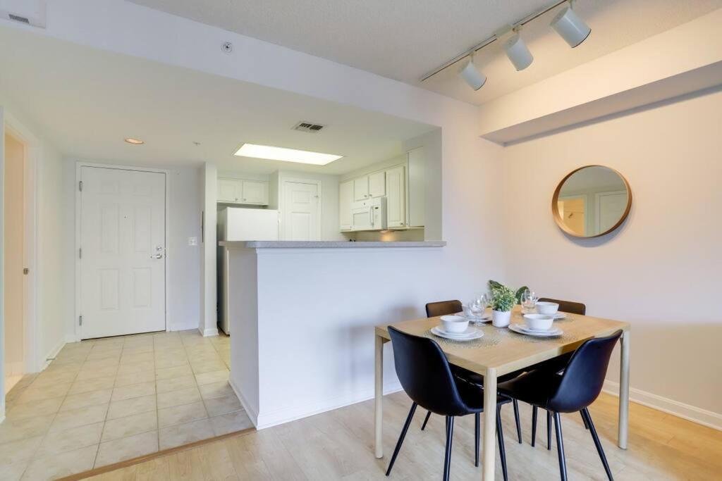 Fantastic 1 Bedroom Condo At Ballston With Gym Arlington Esterno foto