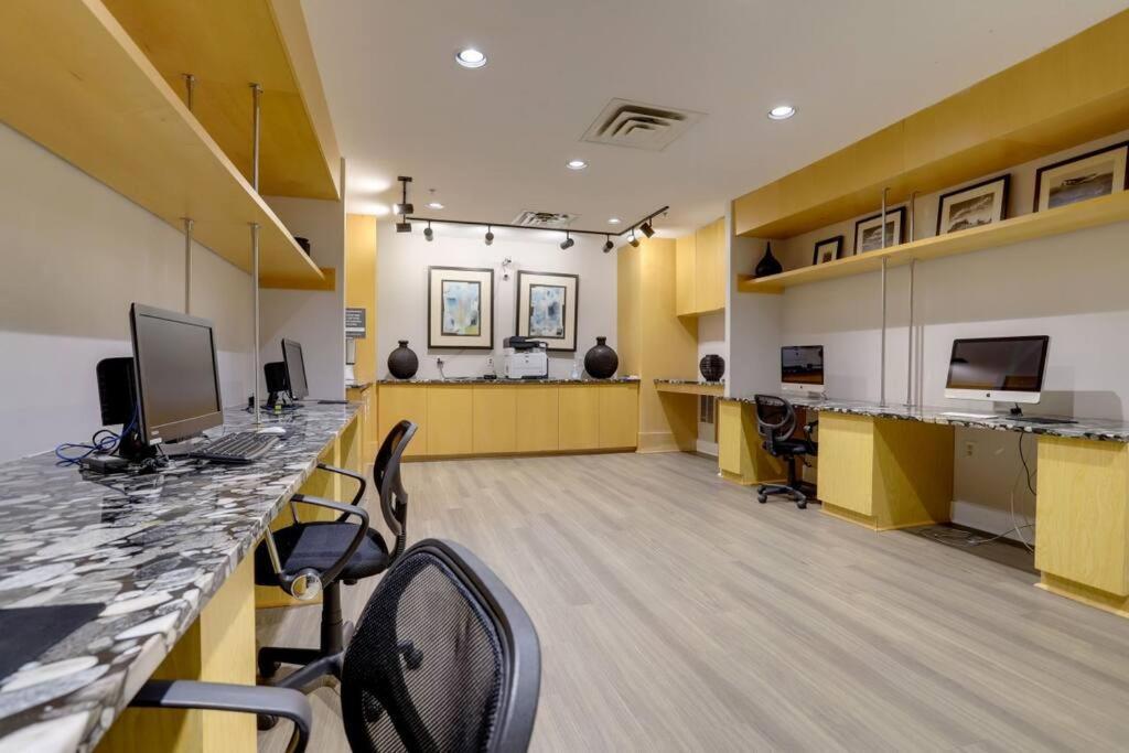 Fantastic 1 Bedroom Condo At Ballston With Gym Arlington Esterno foto