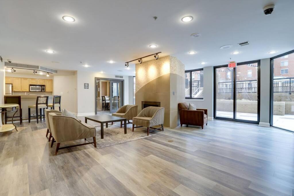 Fantastic 1 Bedroom Condo At Ballston With Gym Arlington Esterno foto